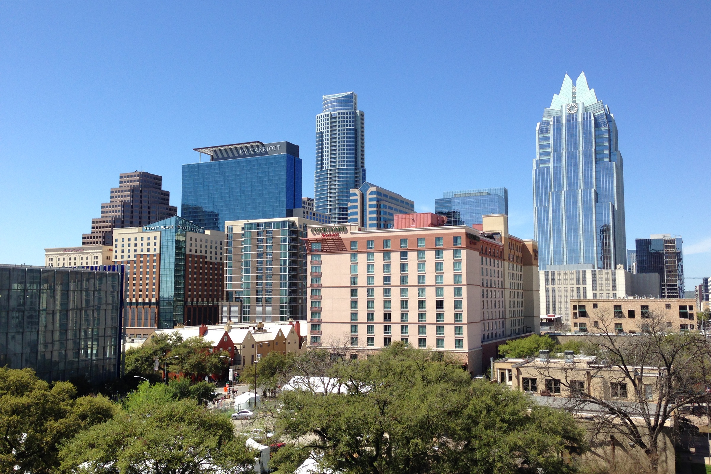A Guide to Downtown Austin Dry Cleaning & Laundry